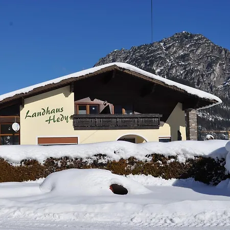 Landhaus Hedy Casa de hóspedes Heiterwang