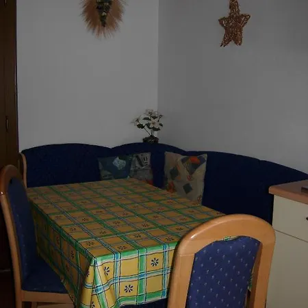 Landhaus Hedy بيت ضيافة